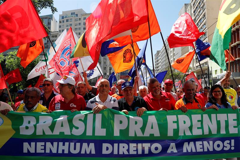 Brasil estrena una reforma laboral odiada por los sindicatos y festejada por las empresas
