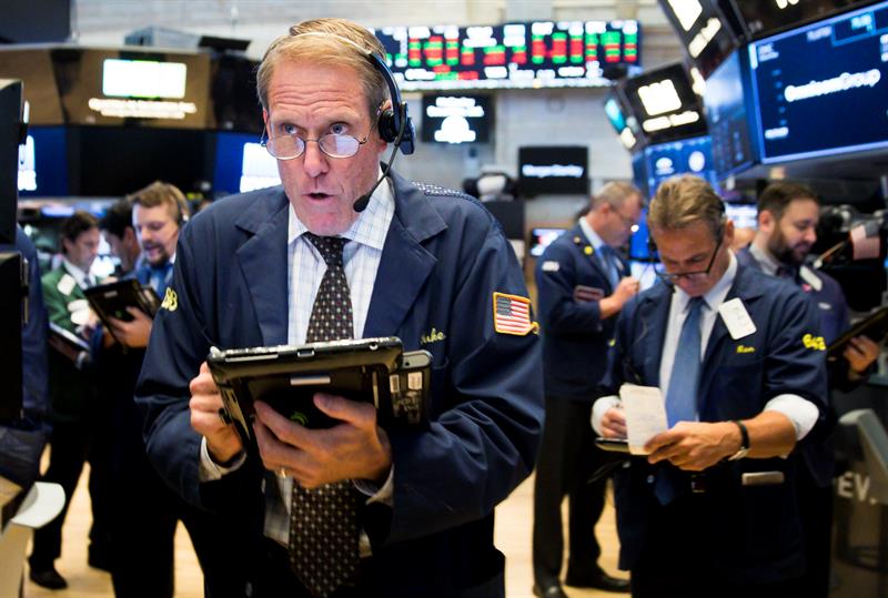 Wall Street cierra mixto y el Nasdaq conquista un nuevo rÃ©cord